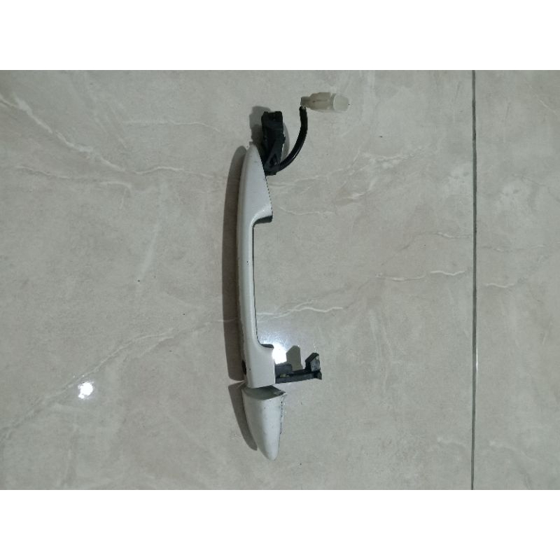 Handle Pintu Luar  Mazda 2 Skyactiv