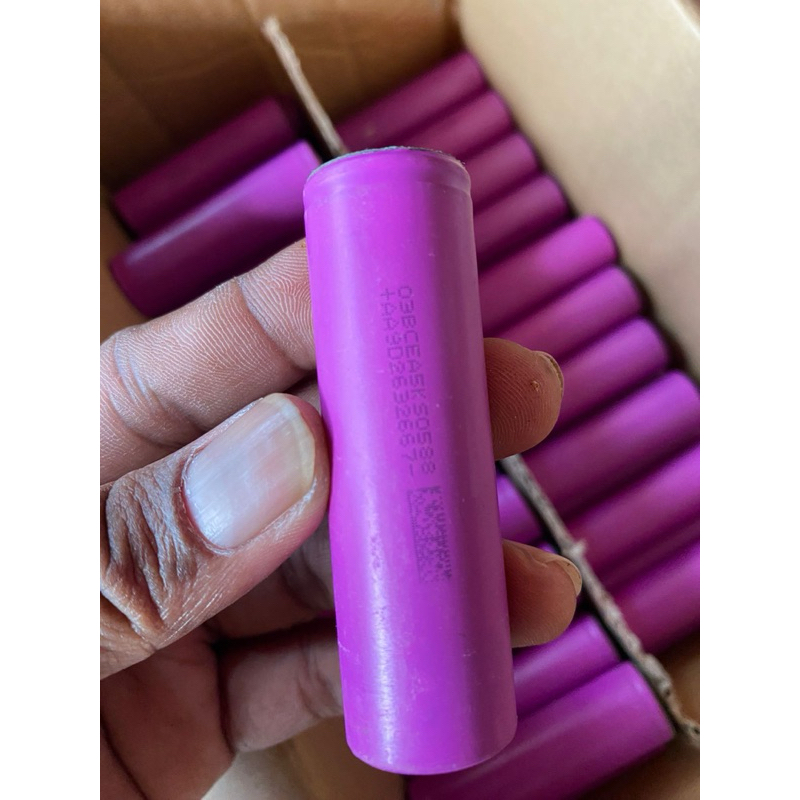 battery 21700 3,7v 5.000mah high drain bongkaran vakum