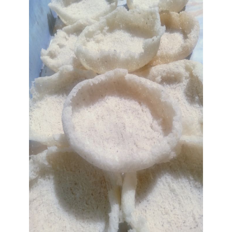 

intip/kerak nasi mentah ukuran sedang