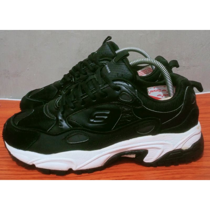 Sepatu Pria Skechers kulit black white Original