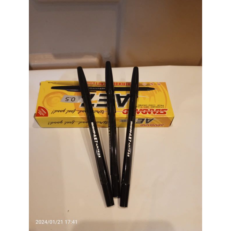 

pulpen STANDAR AE7 jual per pak isi 12 picis