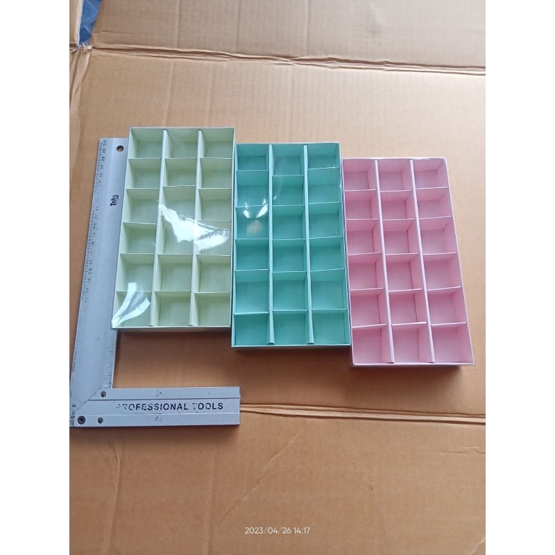 

new hot box kotak sekat 21 - kotak sekat praline mika