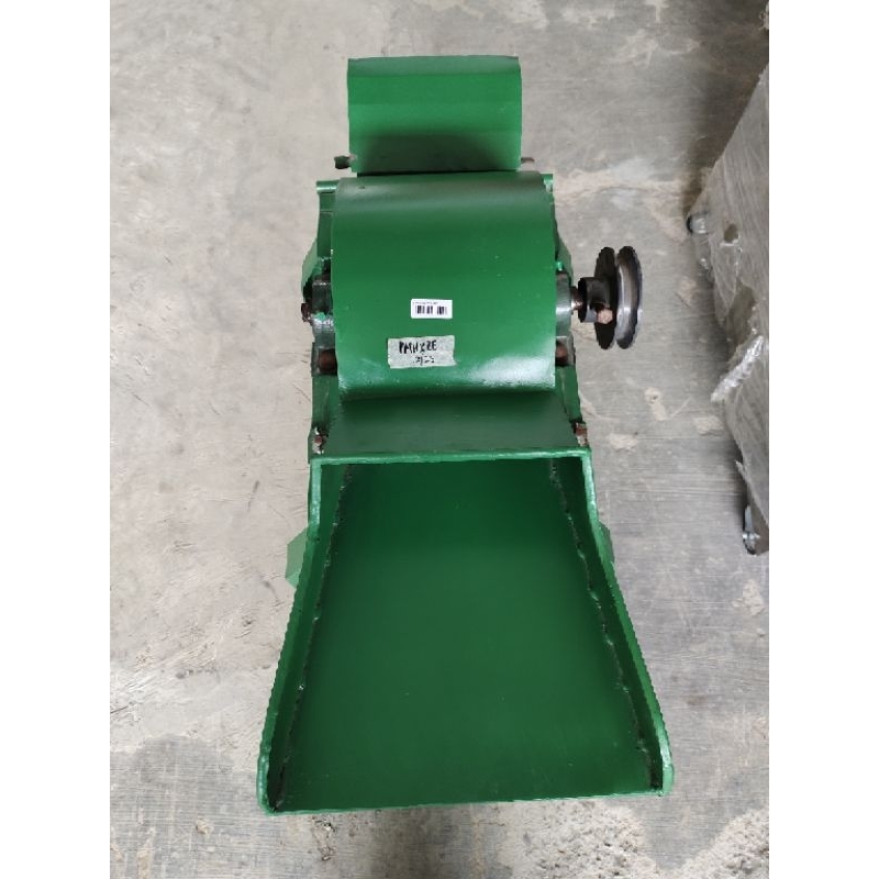 MESIN PENCACAH RUMPUT (Mesin Chopper )+Engine & Fanbel Untuk Pakan Ternak