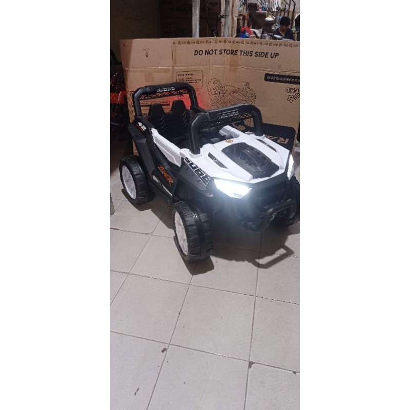 mobil aki (tiger) ban karet