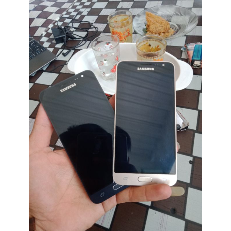lcd ori Samsung j3 2016 copotan
