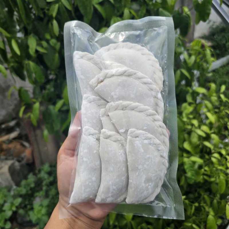 

Cireng isi ayam Pedas (Frozen)