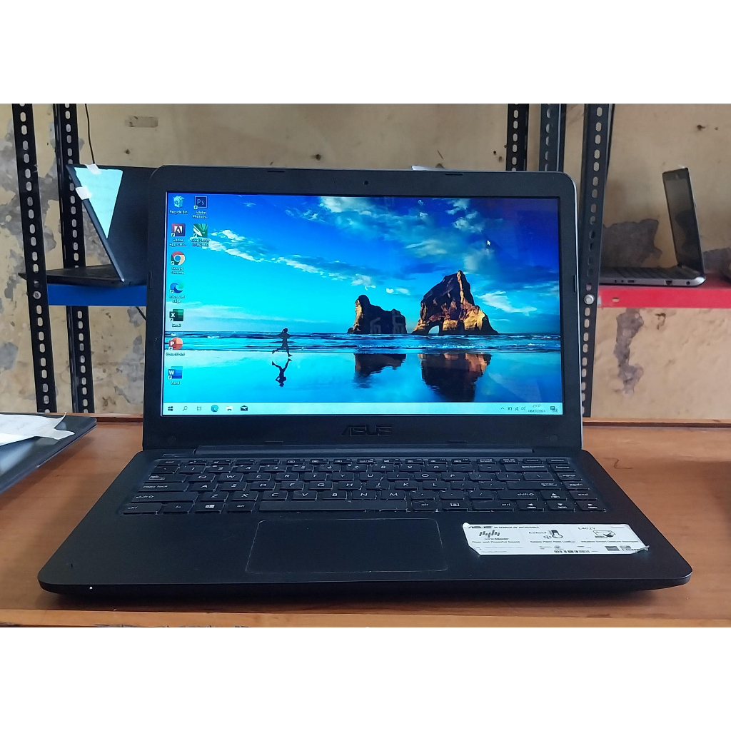 Laptop Asus E402YA AMD E2-7015 Ram 4 HDD 1 TB
