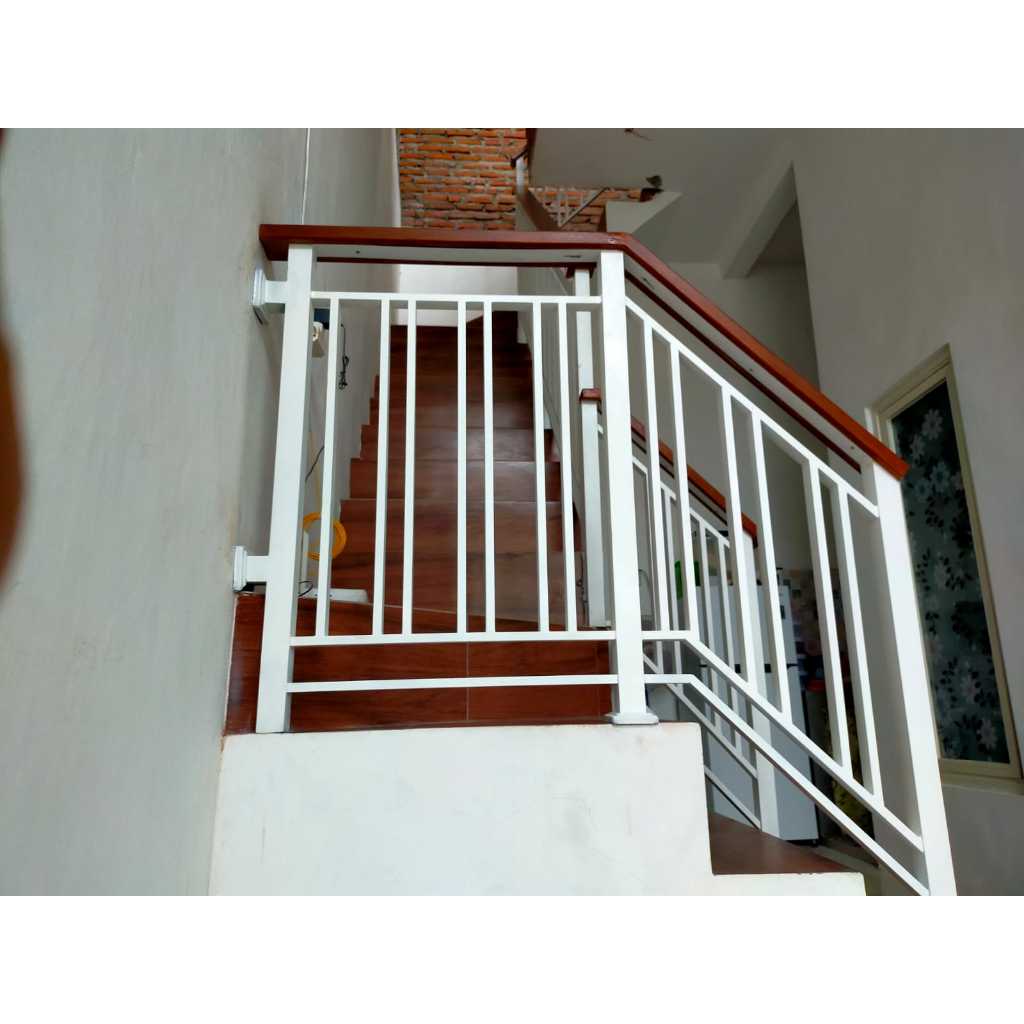 Railing tangga cantik pegangan kayu / Handrail conwood / Tangga simple cantik