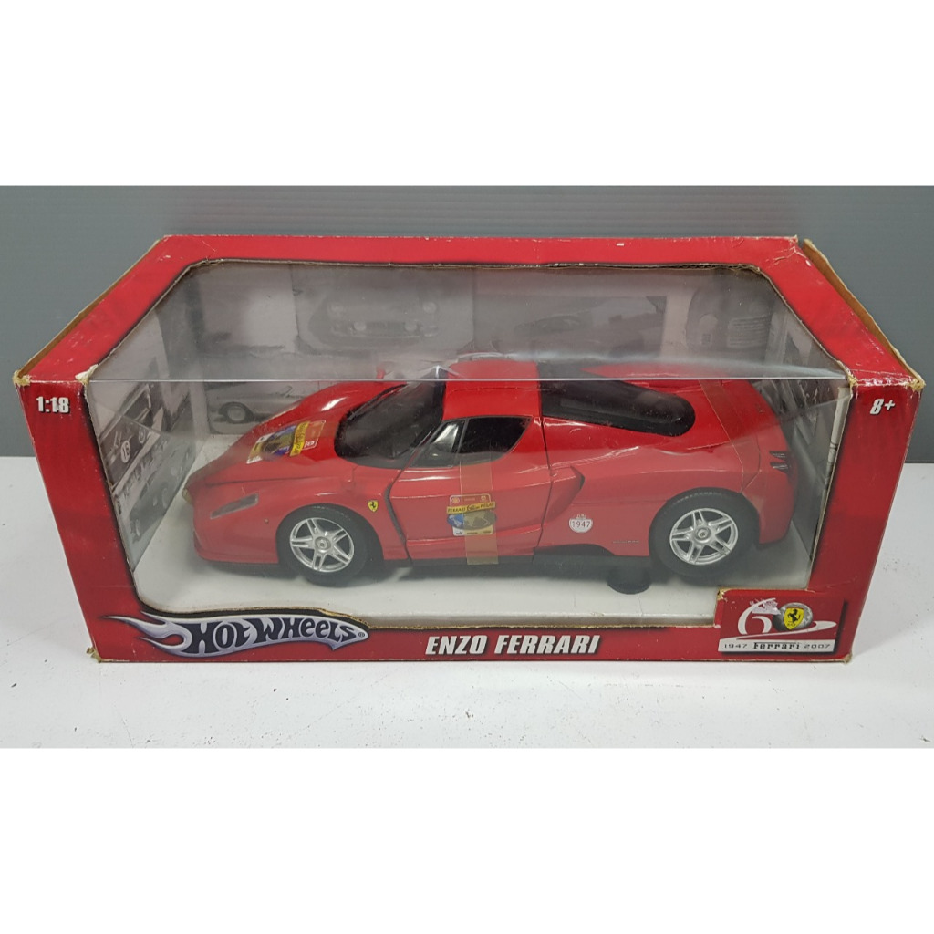 Hotwheels enzo Ferrari 60th diecast 1 18