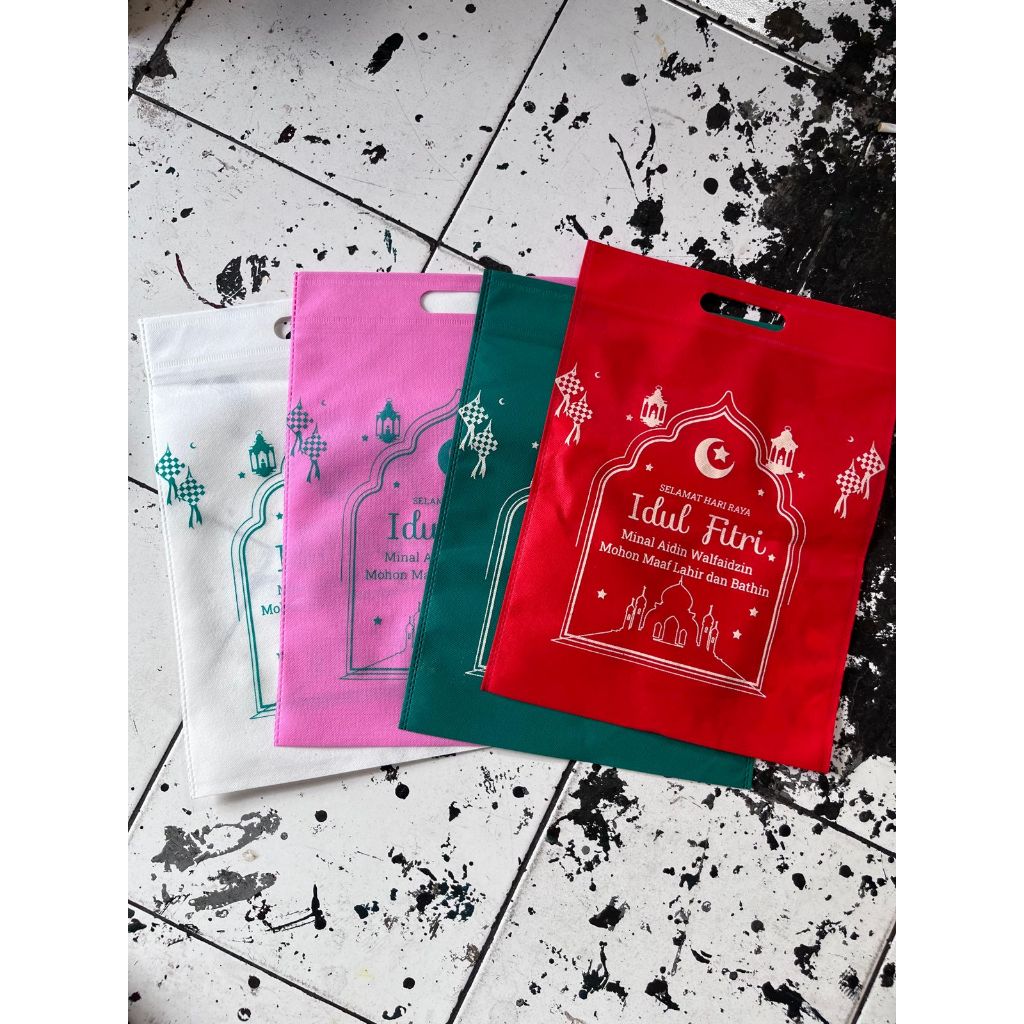 

TAS KAIN SPUNBOND GOODIE BAG 30 x 40 LEBARAN / IDUL FITRI oval