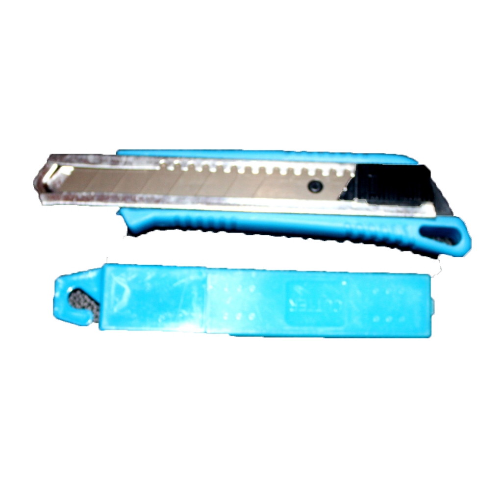 

Cutter Logan 10 Mata / Silet / Cutter