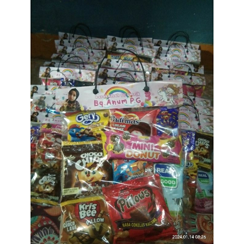 

Bingkisan Snack Ultah Ekonomis