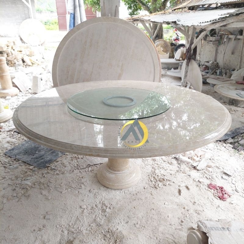 Meja makan bulat batu marmer krem variasi top putar kaca bening d.130