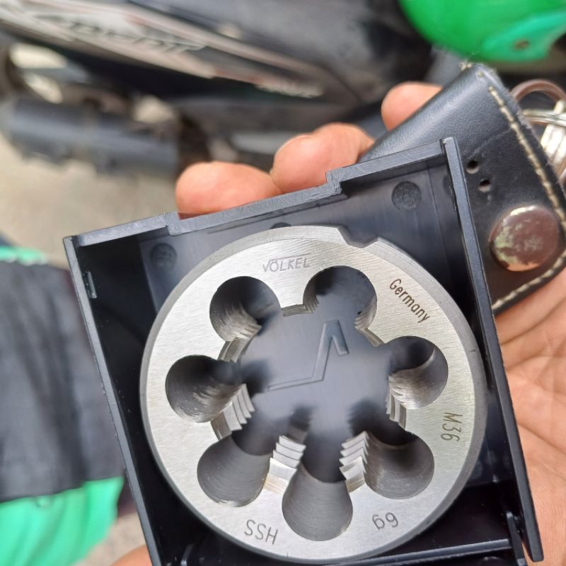 Senai Snay 36 x 4 Volkel HSS Germany / Round Dies 36 x 4 Volkel Hss Germany