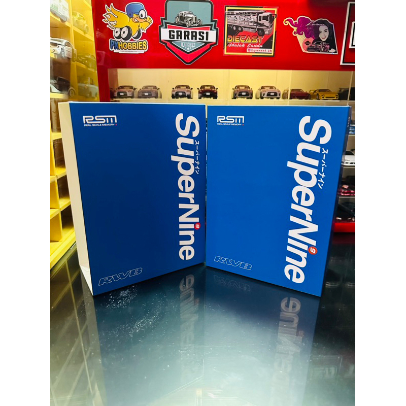 MCE Resin 1:64 RWB 993 Supernine Exclusive Box Set