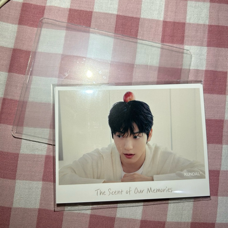 TXT X KUNDAL POSTCARD