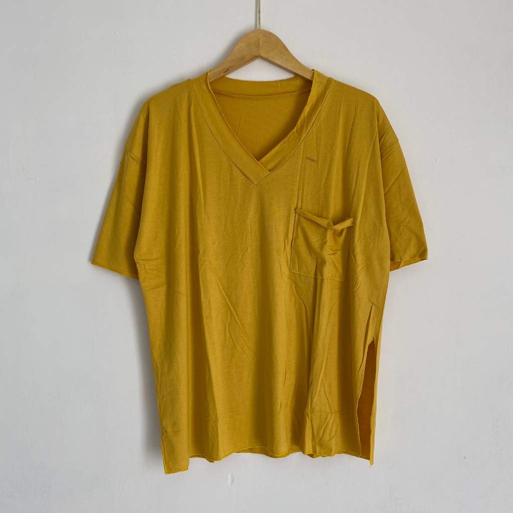 Atasan Oversize Slit Basic V-neck Polos Wanita/Kaos Wanita Jumbo/Tshirt