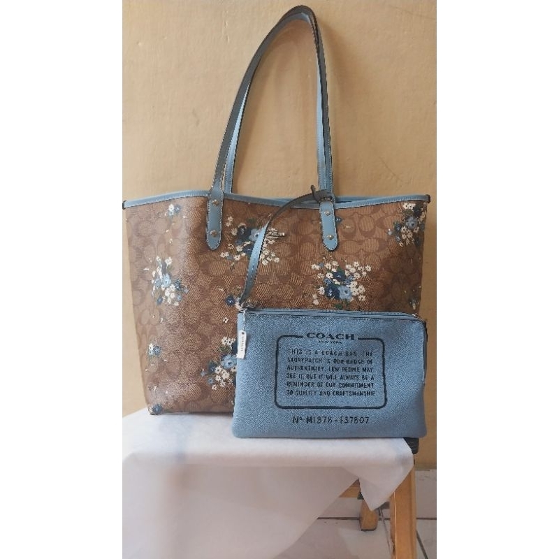 Coach Reversible tote flower (authen)