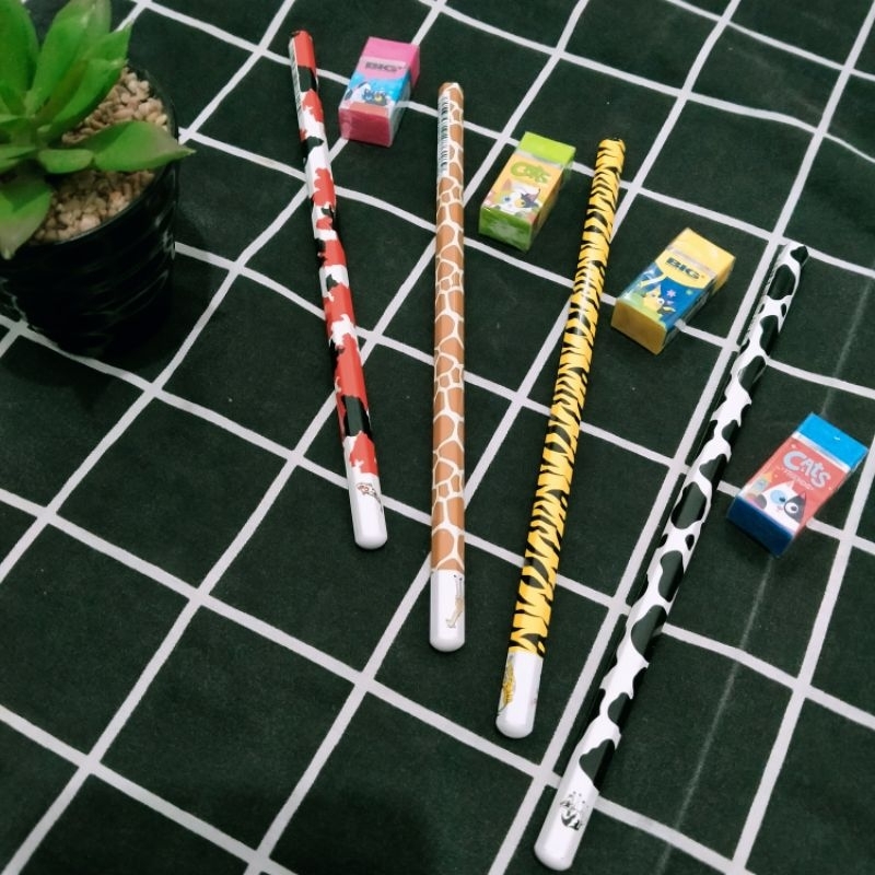 

insfera | pensil kayu dan penghapus