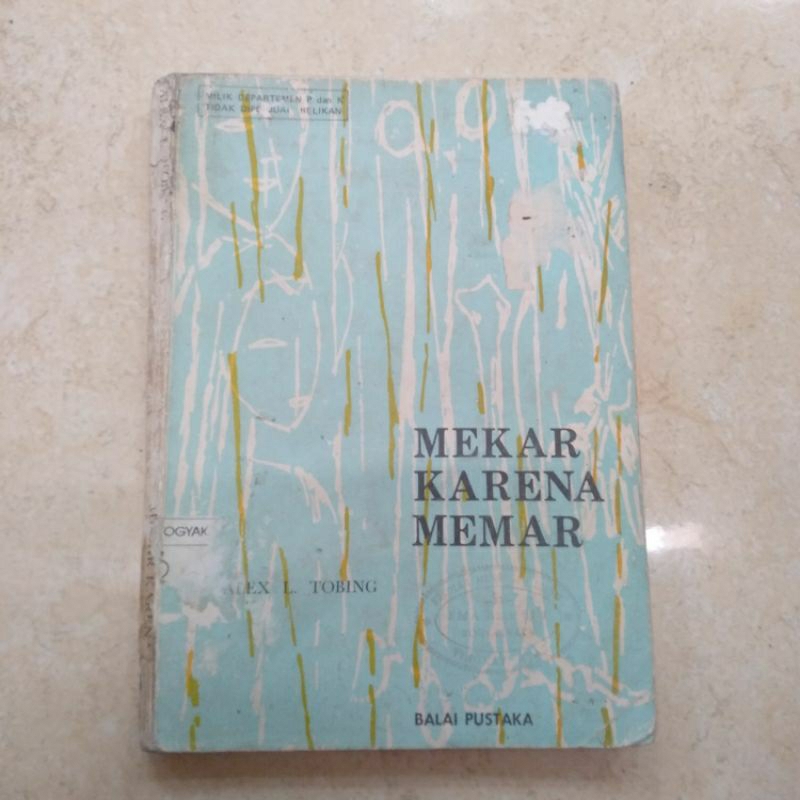 BUKU MEKAR KARENA MEMAR / SASTRA
