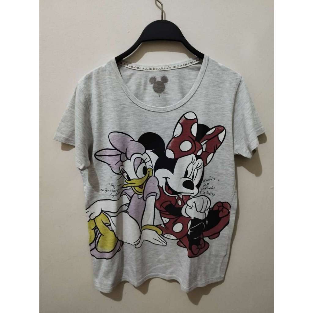 Preloved Kaos Wanita Daisy & Minnie