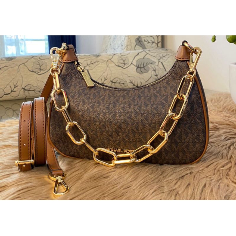 mk cora medium zip pouchette m