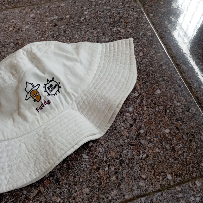 BUCKET HAT JMB X CAPTEN SECOND