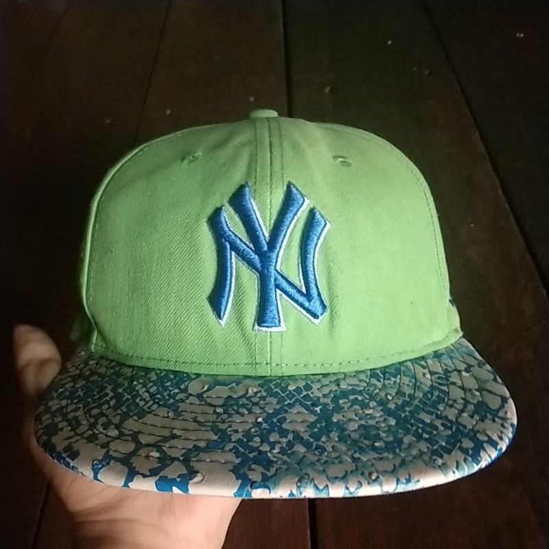 New era leather snapback