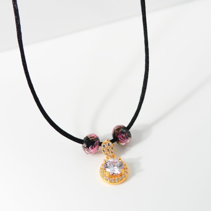 Kalung Tali Fashion Liontin Emas - Toko Emas Gadjah