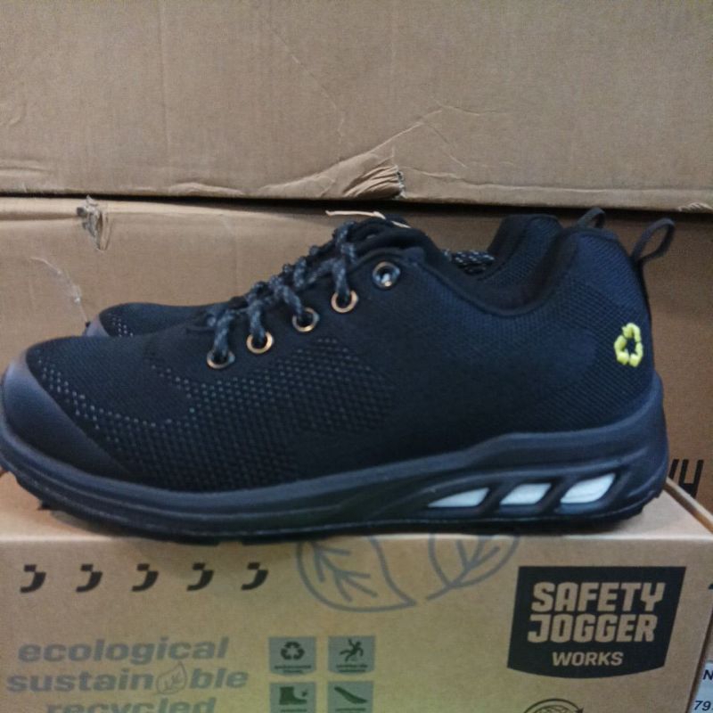 SEPATU  SAFETY  JOGGER ECO FITZ BLACK