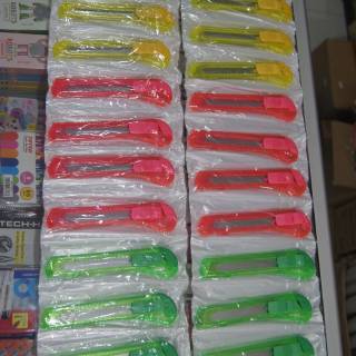 

(1 RENTENG) CUTTER Besar Murah Grosir Termurah