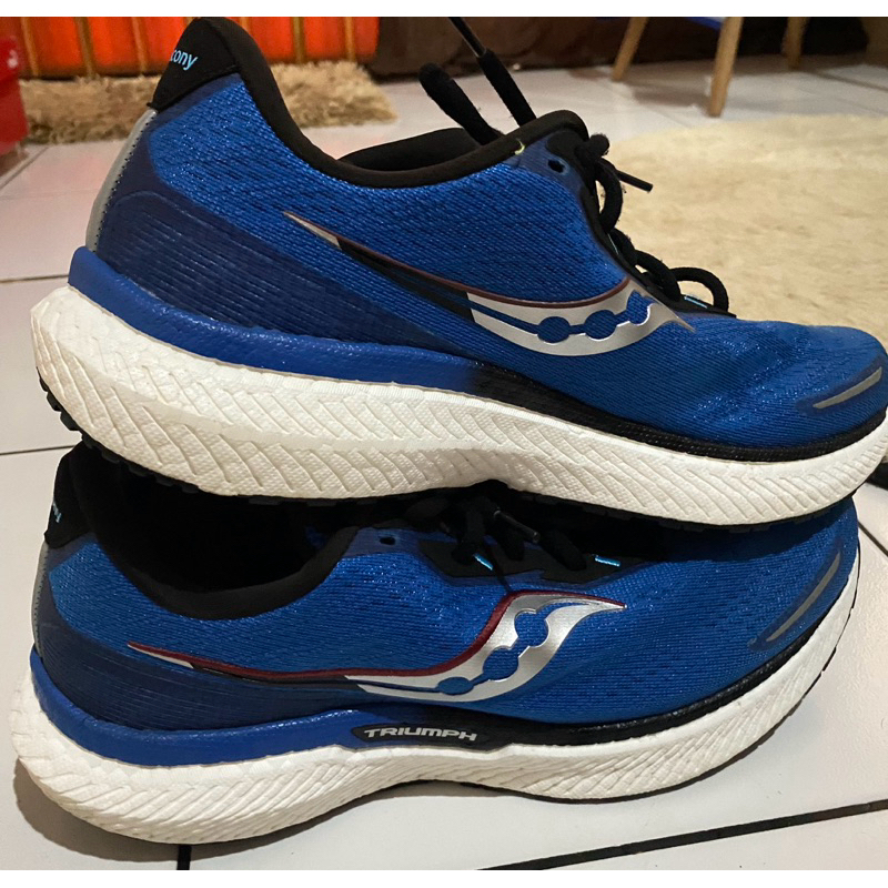 Saucony Triumph 19 Original Like New