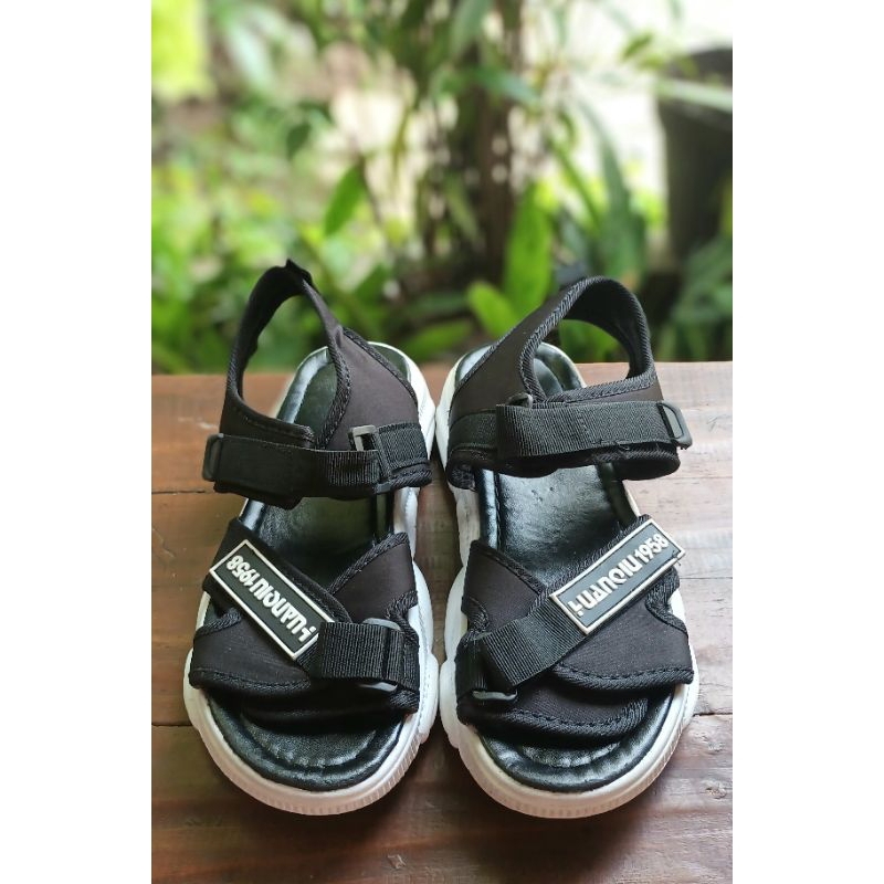 Preloved sendal wanita