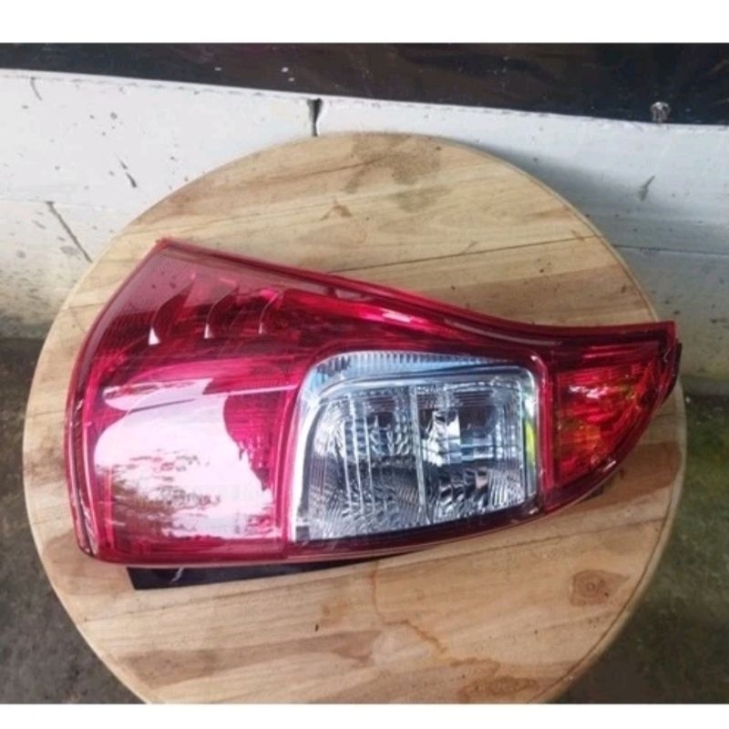 stoplamp lampu rem belakang grand new avanza ( original copotan mobil )