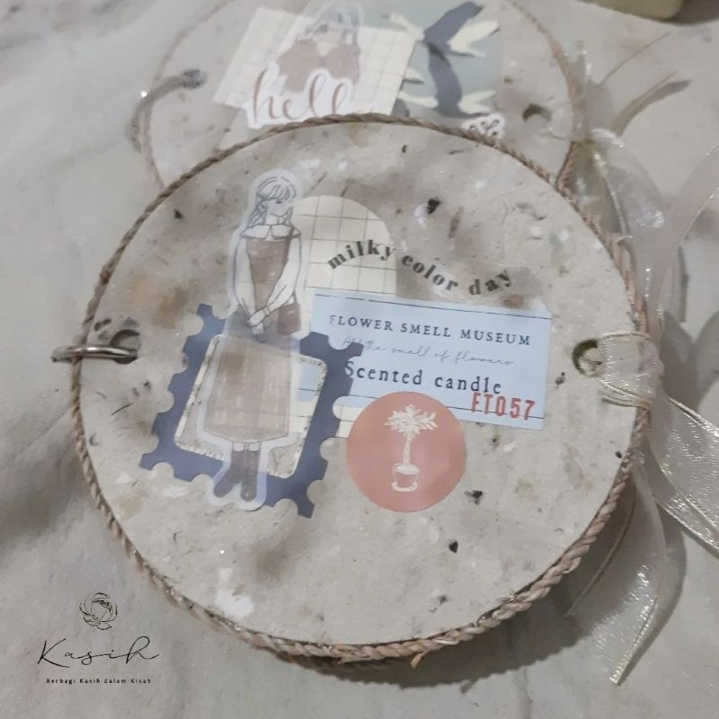 

Kertas Daur Ulang BULAT | Circle Scrapbook - Pouch Verse by Kasih