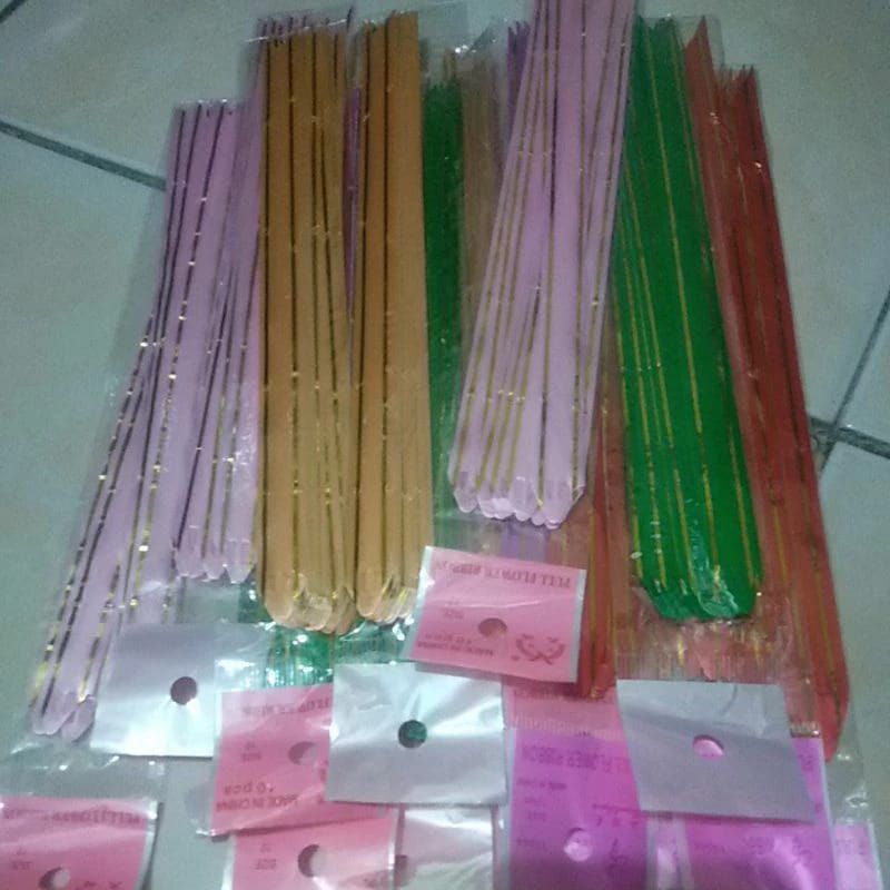 

PITA TARIK SERUT LIST EMAS 12mm