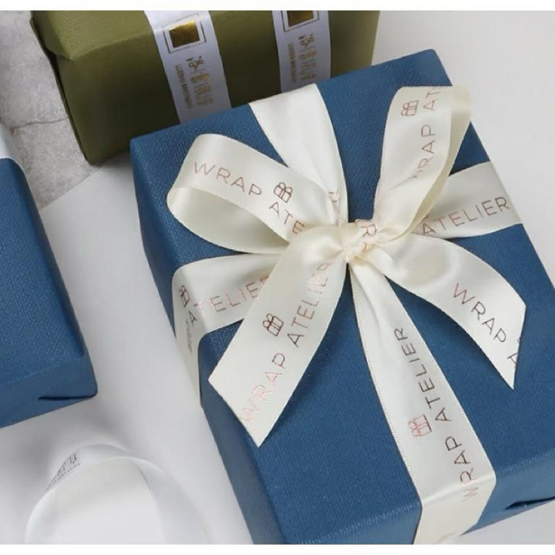 

Pita hampers / Pita parcel / Pita florist custom (SEHARI JADI)