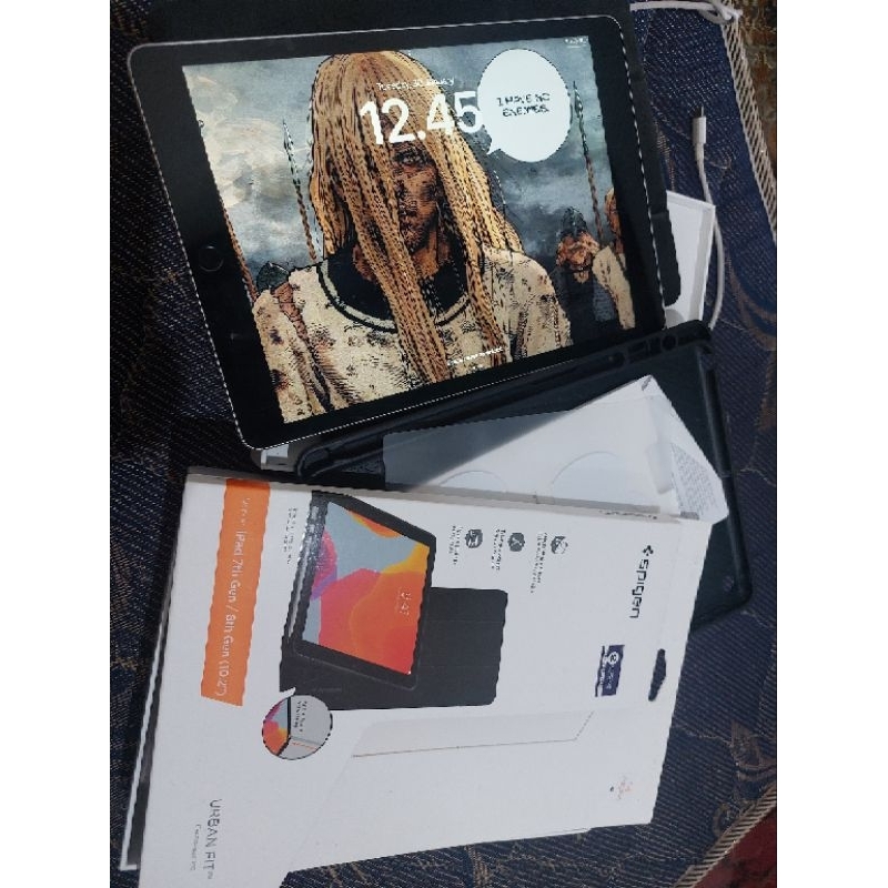ipad 9 64 gb wifi plus spigen case garansi panjang