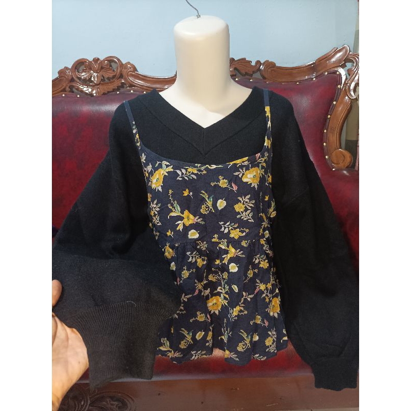 preloved set outer inner GU lengan balon warna hitam v neck