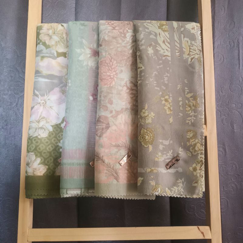 VOAL MOTIF PREMIUM (Hijab Segi Empat Voal Printing Premium)
