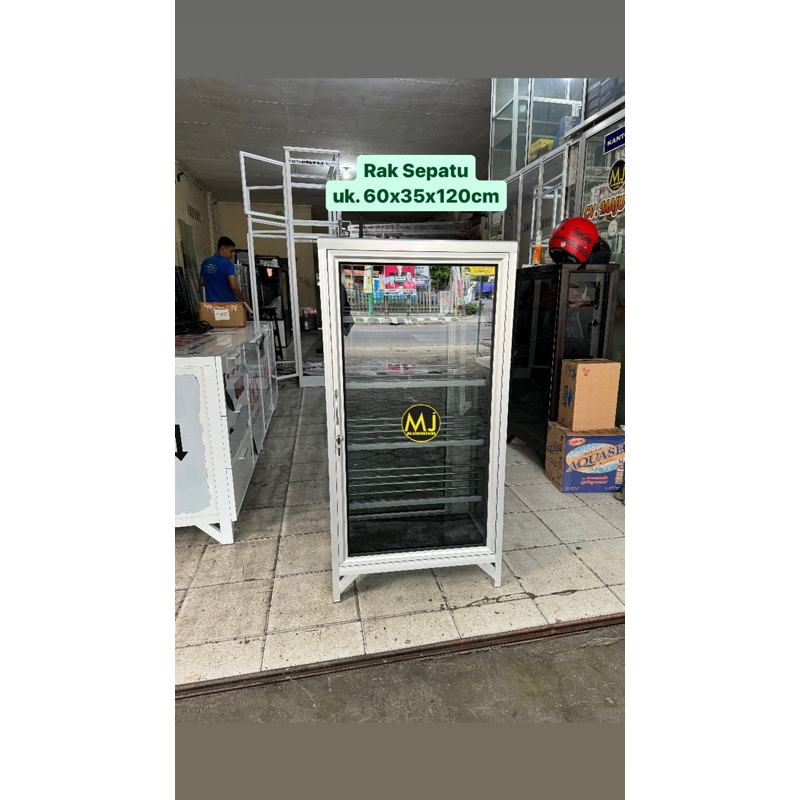 Almari Rak Sepatu Aluminium Kaca khusus Kediri