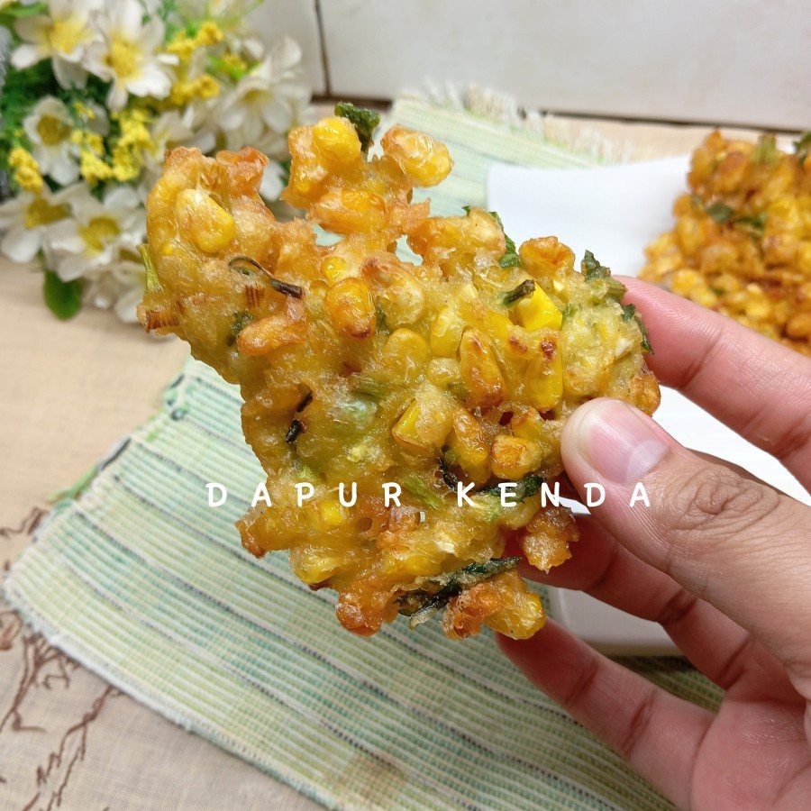 

Bakwan Jagung Isi 6 / Perkedel Jagung / Bakwan Jagung Matang