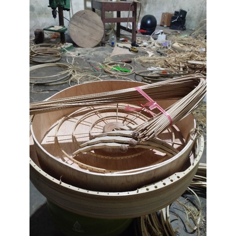 Sangkar Branjangan ambrukan tinggal rakit