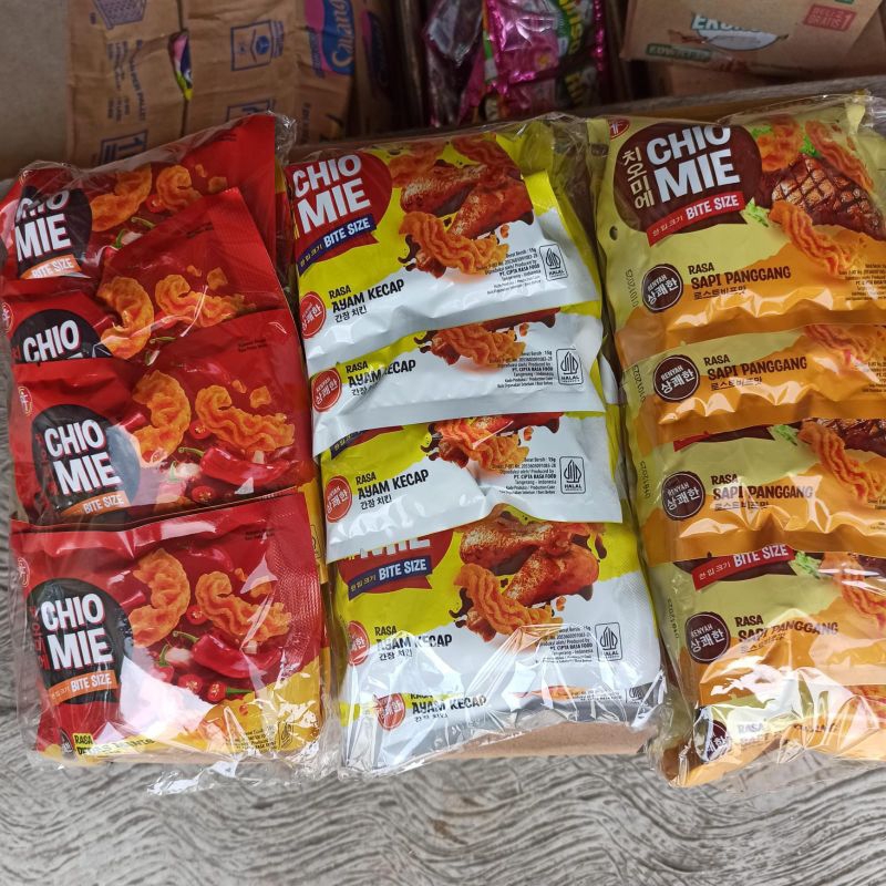 

Snack Chio Mie Bite Size Rasa Ayam Kecap Pedas Manis Sapi Panggang