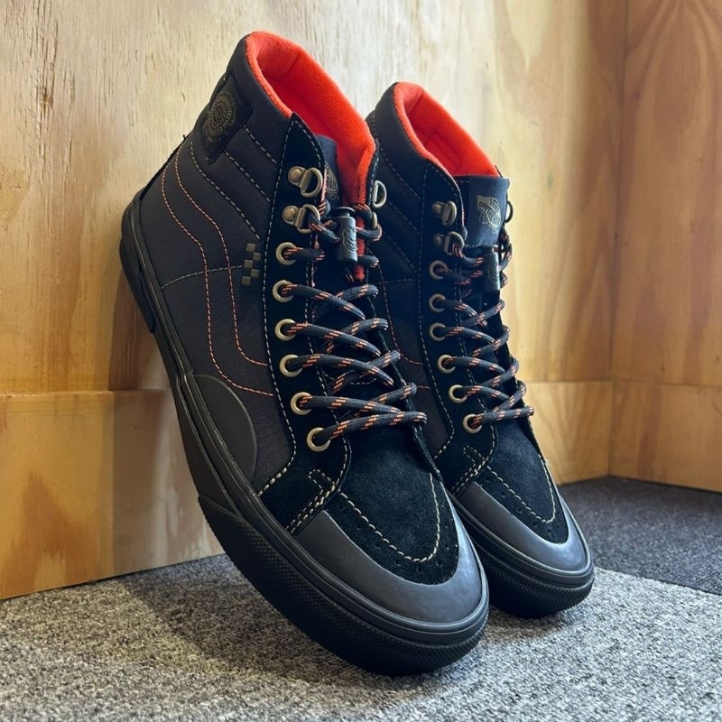 VANS SK8 HI SKATE x SPITFIRE WHEELS BLACK FLAME