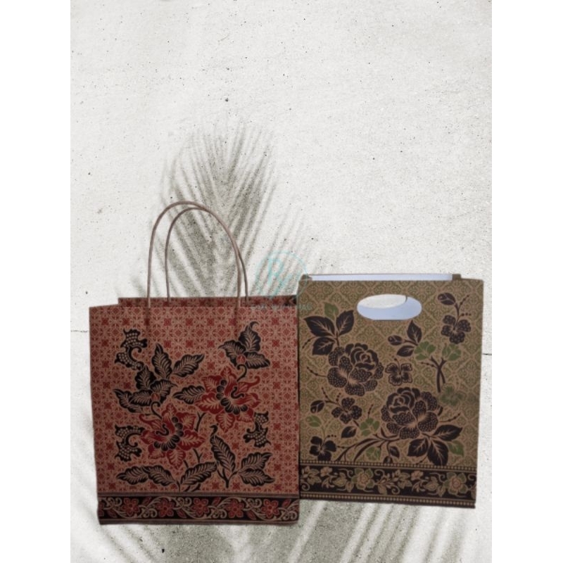 

(1 PCS) PAPERBAG BATIK OKEY KECIL(24x22x8cm)