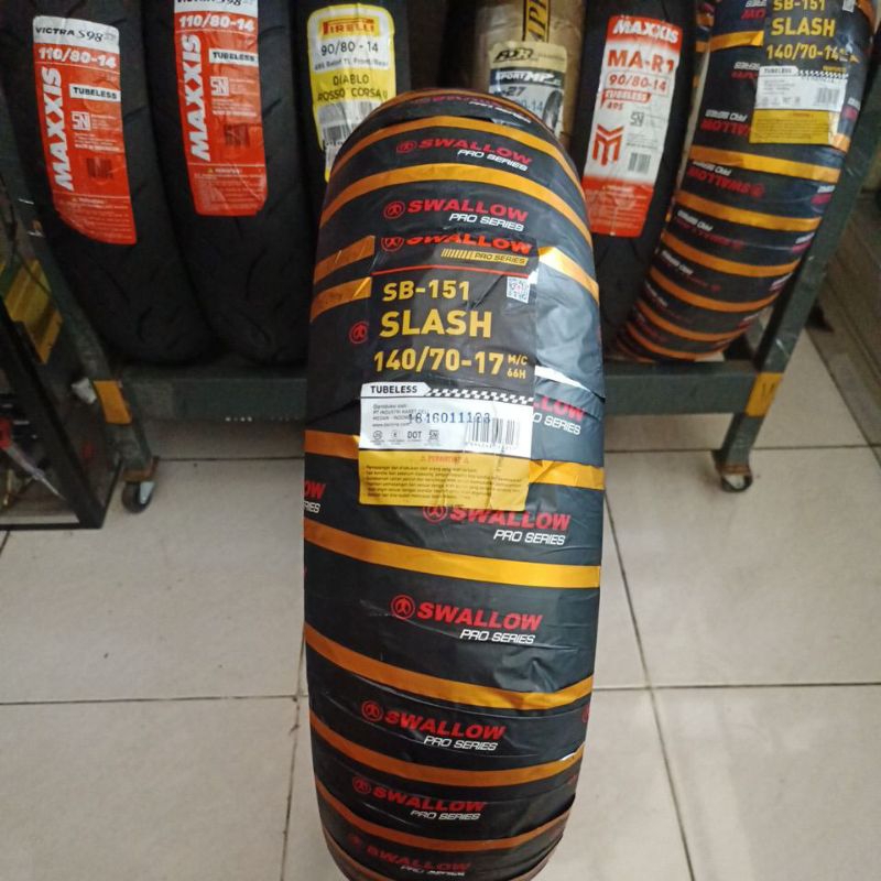 Ban Luar SWALLOW SB-151 SLASH 140/70 Ring 17 Tubeless SOFT COMPOUND