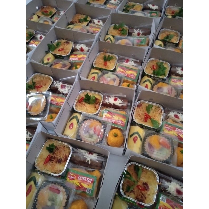 

SNACK BOX PREMIUM ISI 6