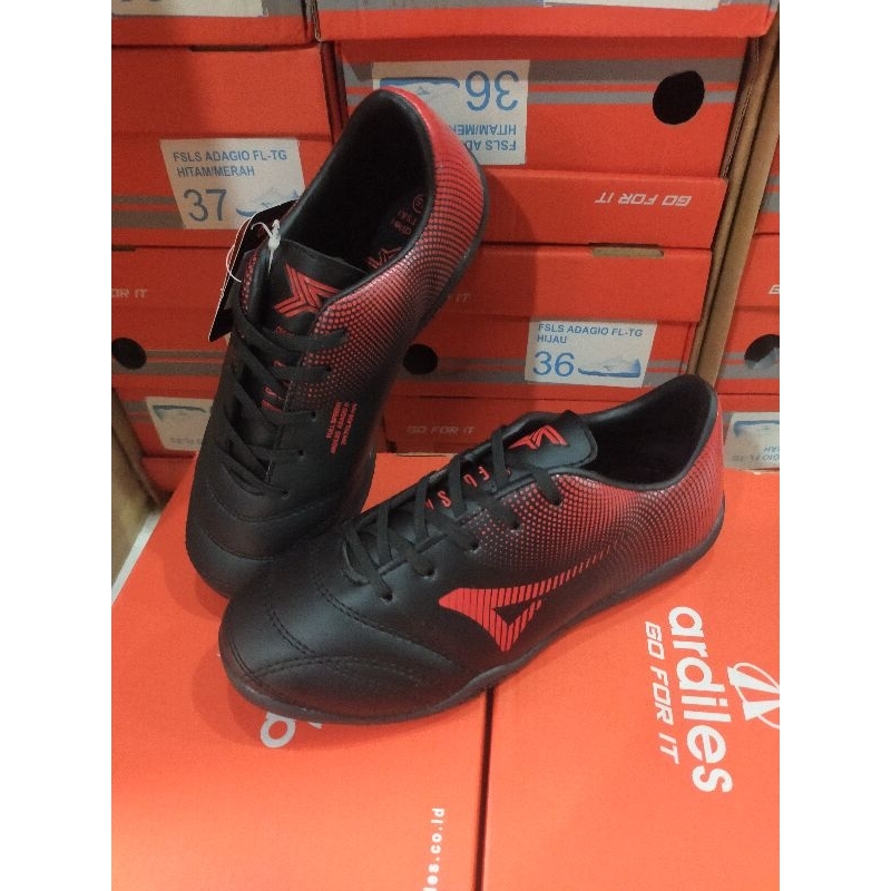 sepatu futsal anak original ARDILES hitam merah size 34-37