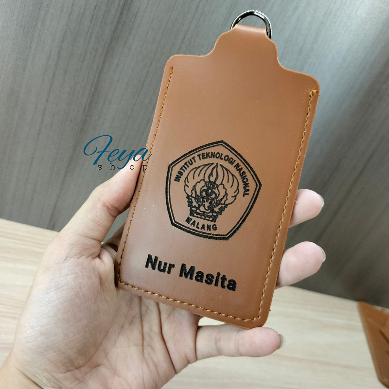 

Id Card Nametag Kulit Custom Logo dan Nama Custom Grafir ID Card Holder Name Tag Lanyard Kulit